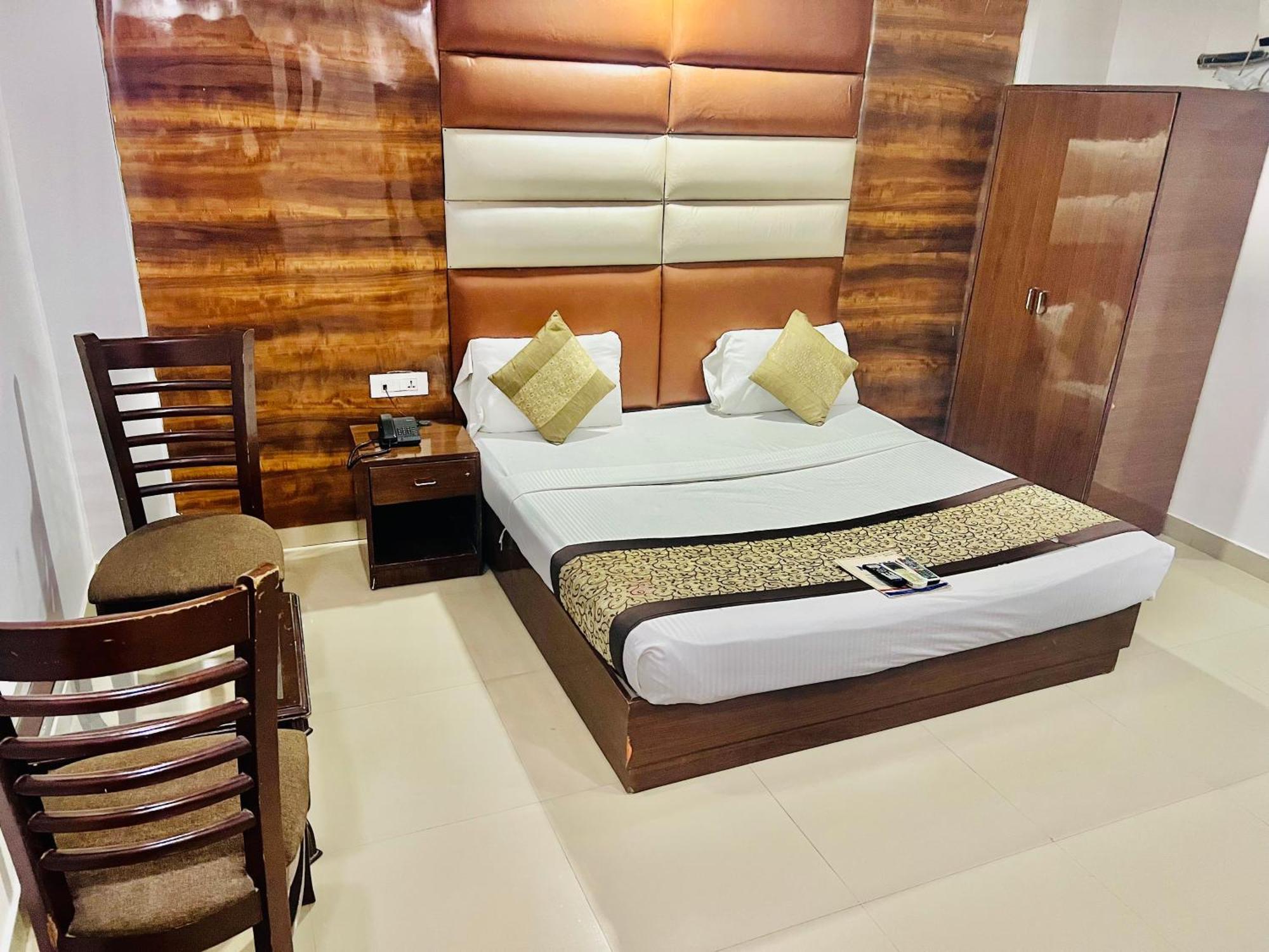 Hotel นิวเดลี ภายนอก รูปภาพ