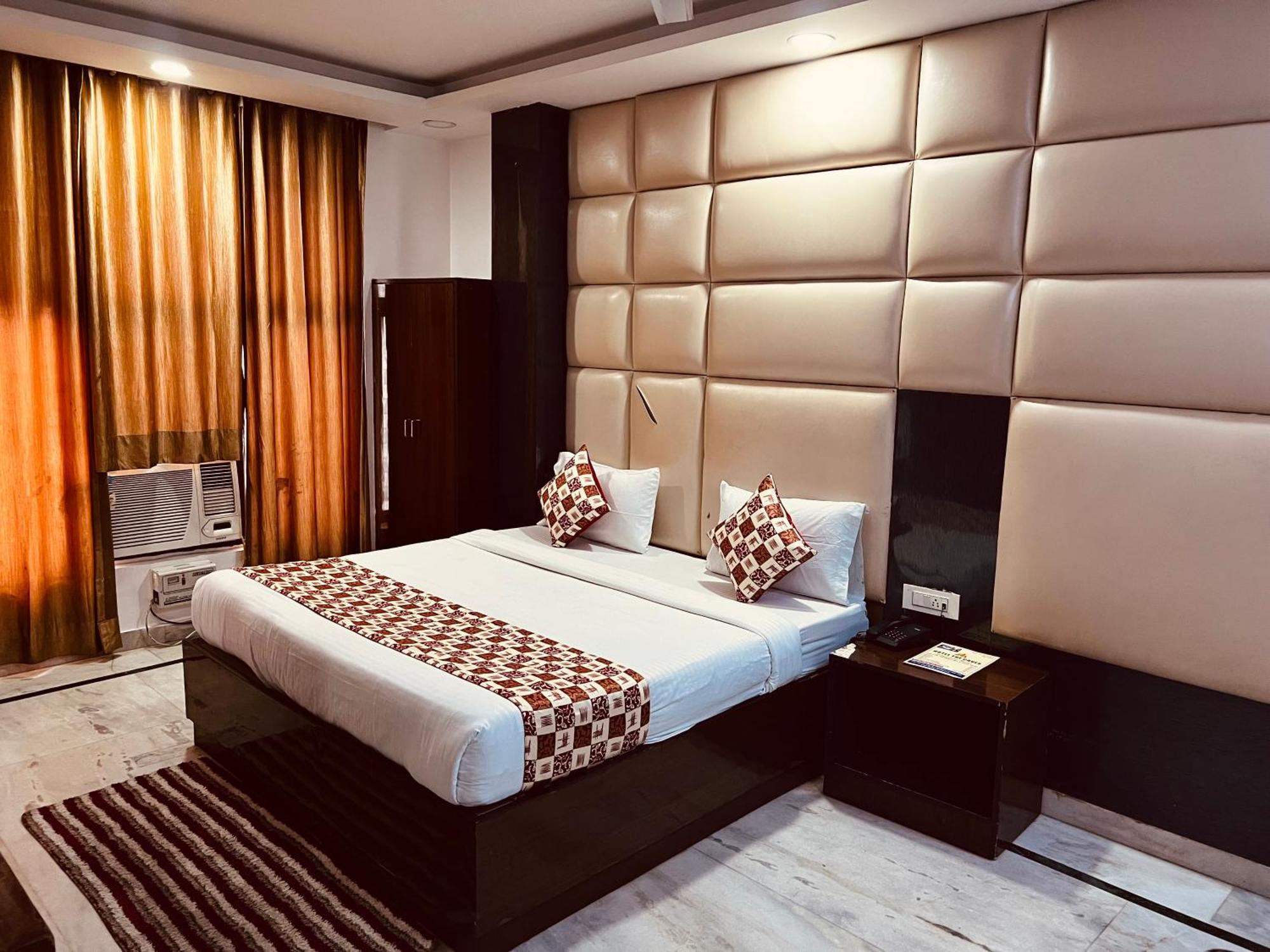 Hotel นิวเดลี ภายนอก รูปภาพ